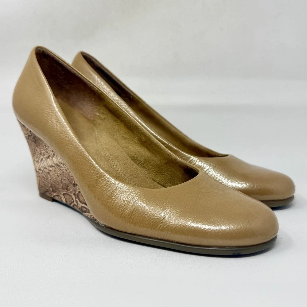 Aerosoles Womens Plum Tree Tan Leather Snake Print Wedge 11M Pump Animal Heels